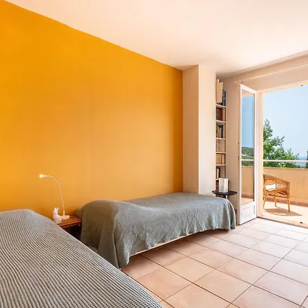 Du Temple By Interhome